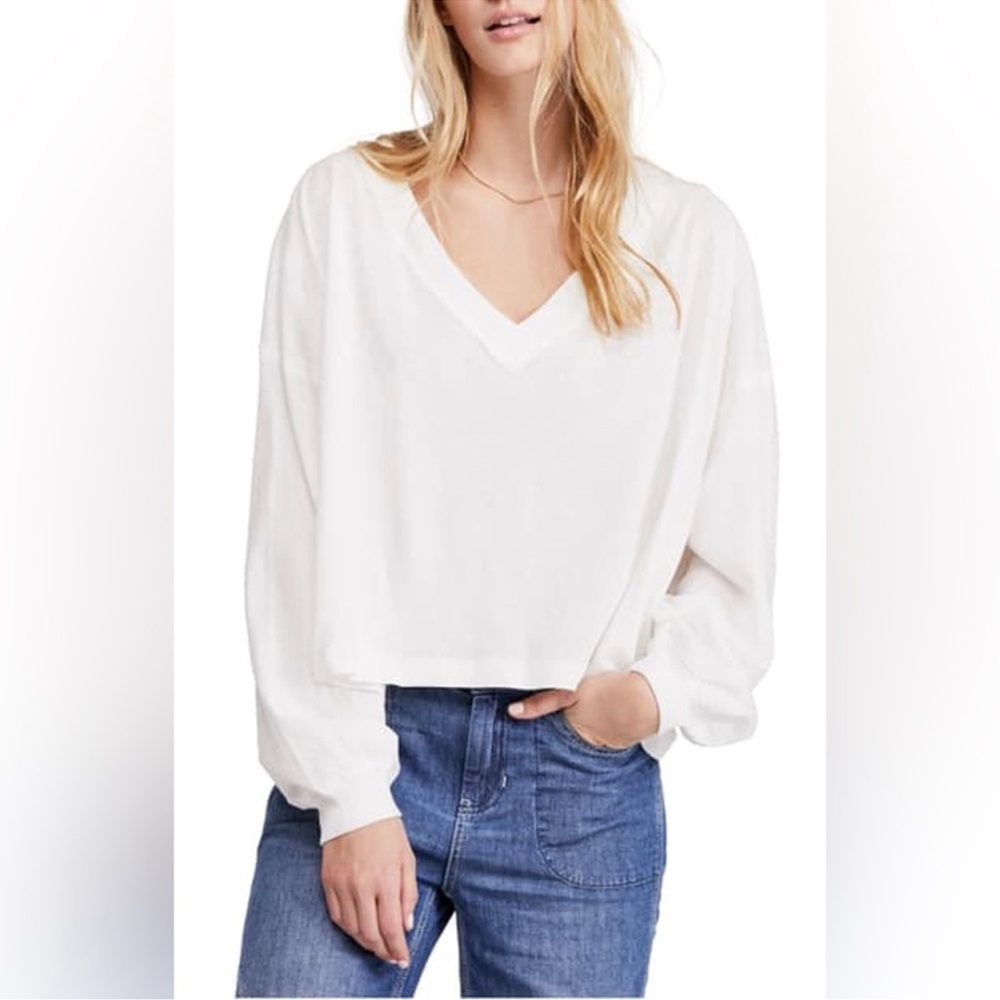 Free People White V-Neck Cropped Pullover